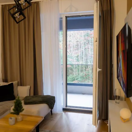 Ali - Garage Included Apartman